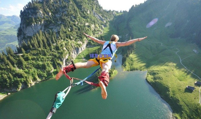 霍伊伦坦言曼联生涯压力重塑自我 学会以长远目光丈量成长之路